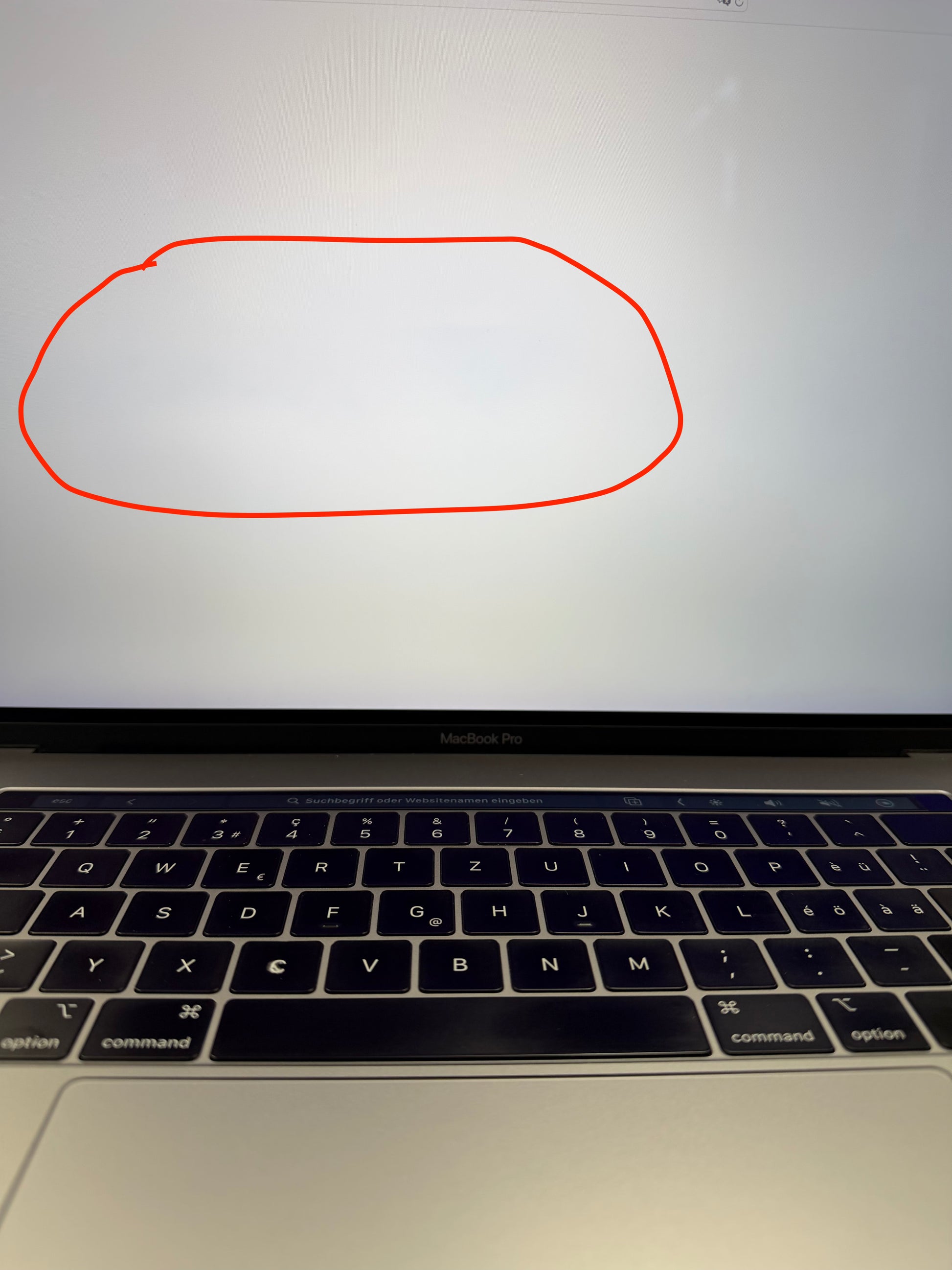 Apple MacBook Pro 15, mit Touch Bar Space Grau günstig gebraucht kaufen