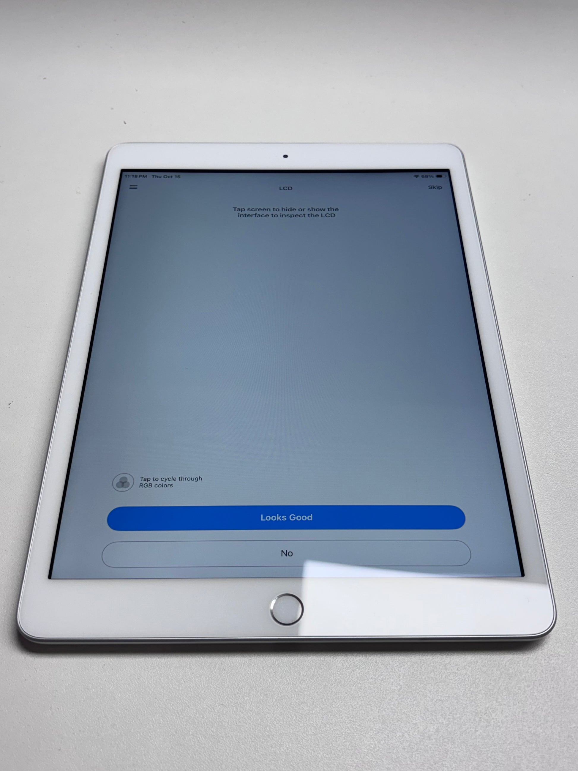 Apple iPad 7th gen (2019) Silber günstig gebraucht kaufen