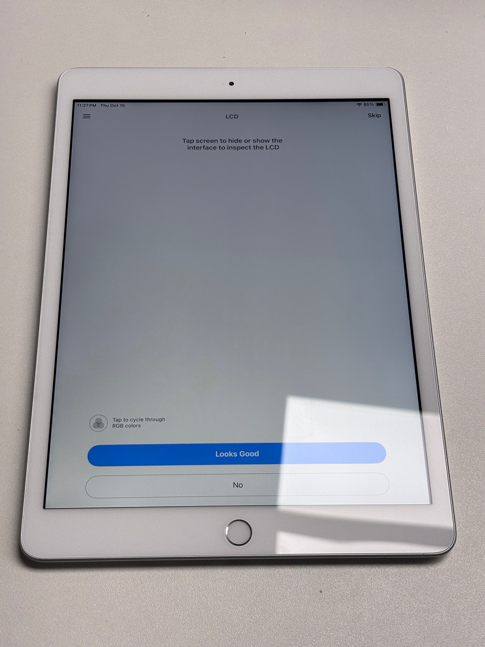 Apple iPad 7th gen (2019) Silber günstig gebraucht kaufen