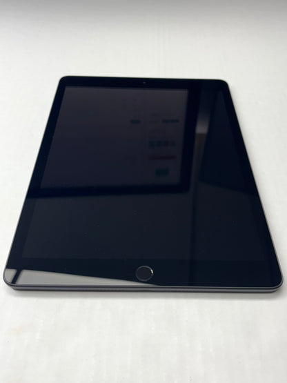 Apple iPad 7th gen (2019) Space Grau günstig gebraucht kaufen