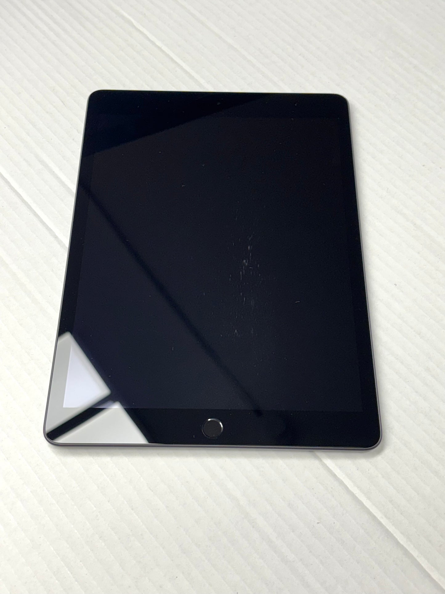 Apple iPad 9. Gen (2021) Space Grau günstig gebraucht kaufen