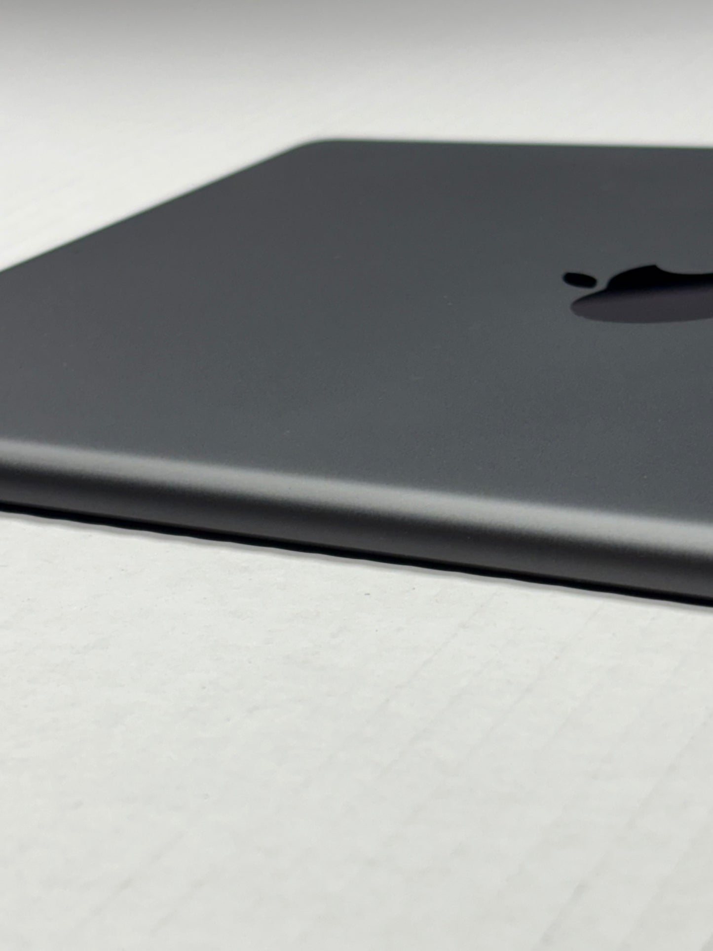 Apple iPad 8. Gen (2020) Apple A12 Bionic (7 nm) 8. Gen (2020) Space Grau Grau günstig gebraucht kaufen