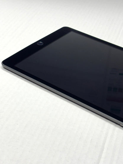 Apple iPad 8. Gen (2020) Apple A12 Bionic (7 nm) 8. Gen (2020) Space Grau Grau günstig gebraucht kaufen