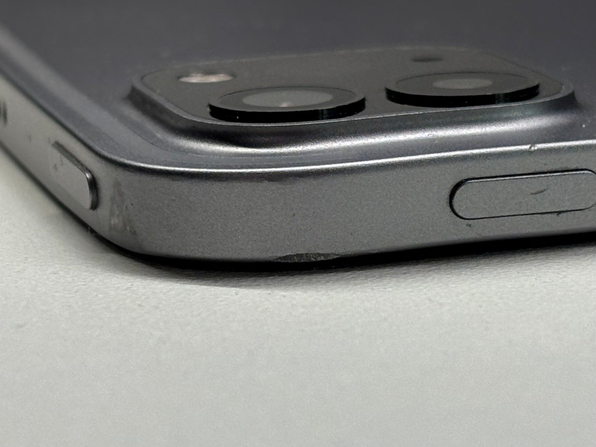 Apple iPad Pro 4. Gen (2022) 11" Space Grau günstig gebraucht kaufen