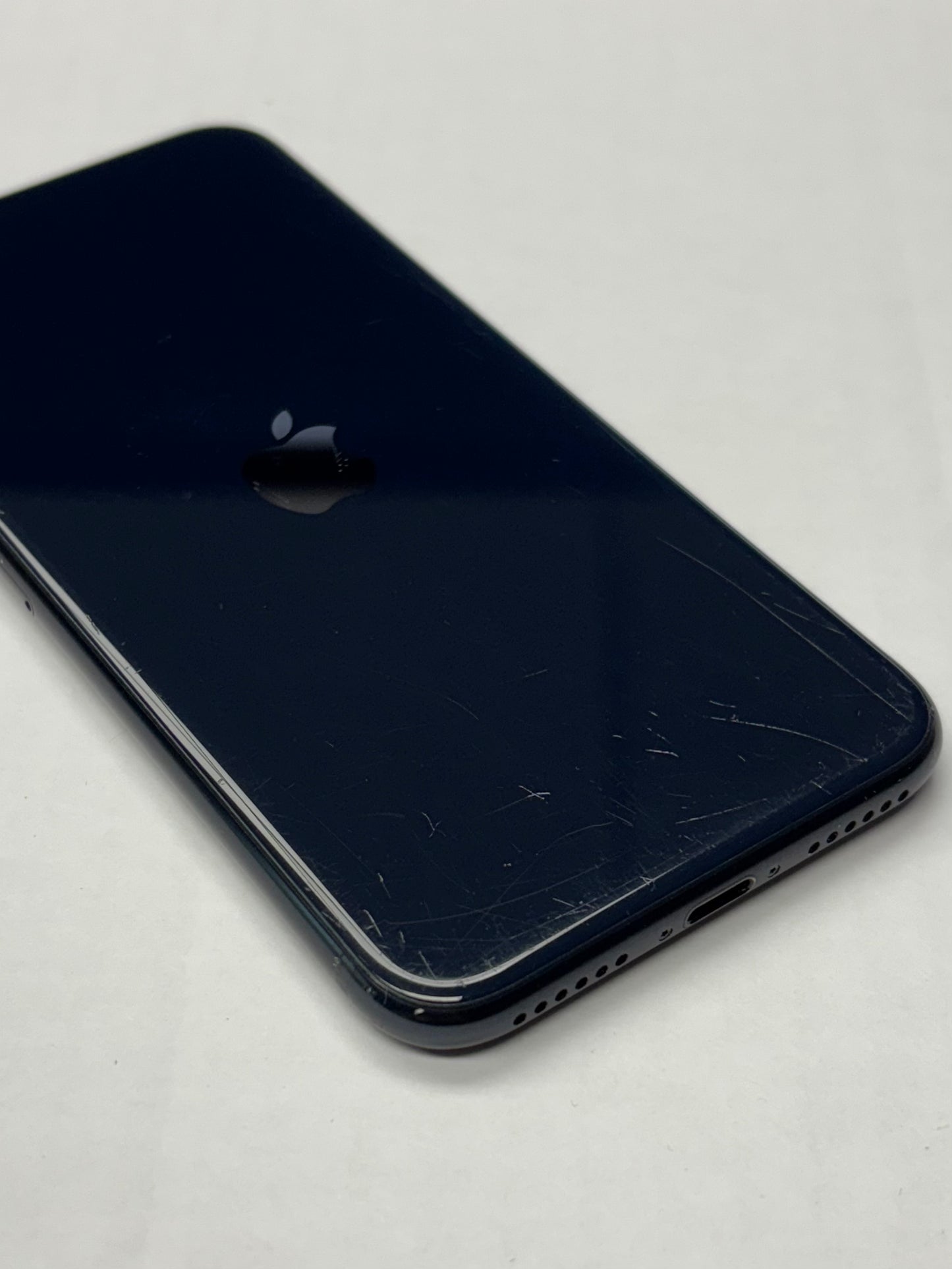 Apple iPhone SE (2022) Mitternacht günstig gebraucht kaufen