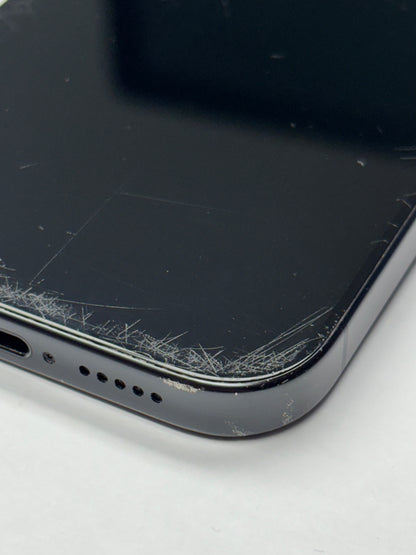 Apple iPhone 16 Pro Apple A18 Pro (3 nm) 16 Pro Titan Schwarz Schwarz günstig gebraucht kaufen