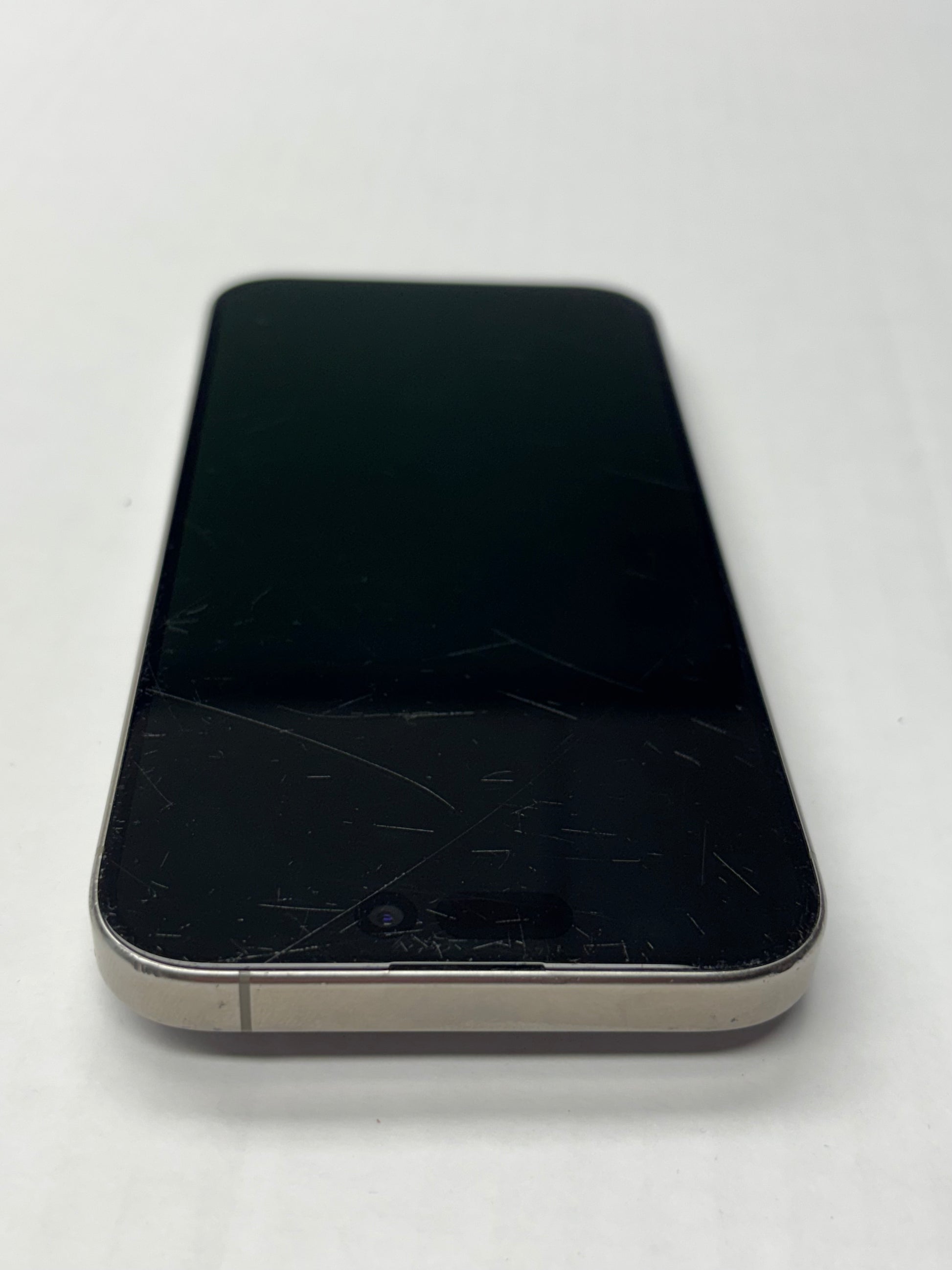 Apple iPhone 15 Pro Titan Natur günstig gebraucht kaufen