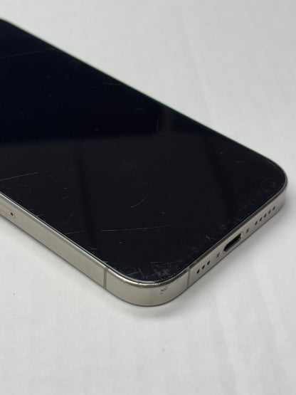 Apple iPhone 15 Pro Titan Natur günstig gebraucht kaufen