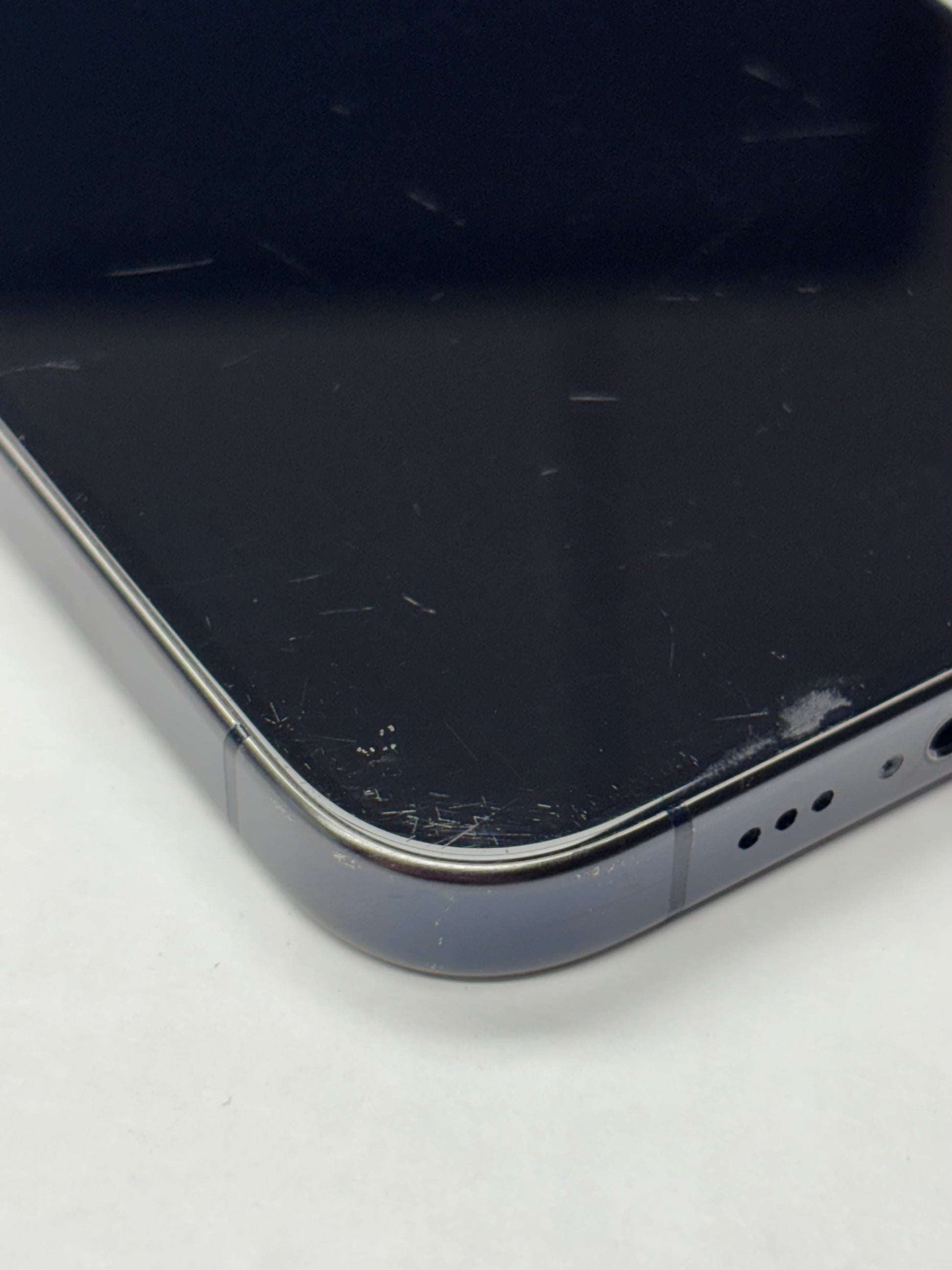 Apple iPhone 15 Pro Titan Blau günstig gebraucht kaufen