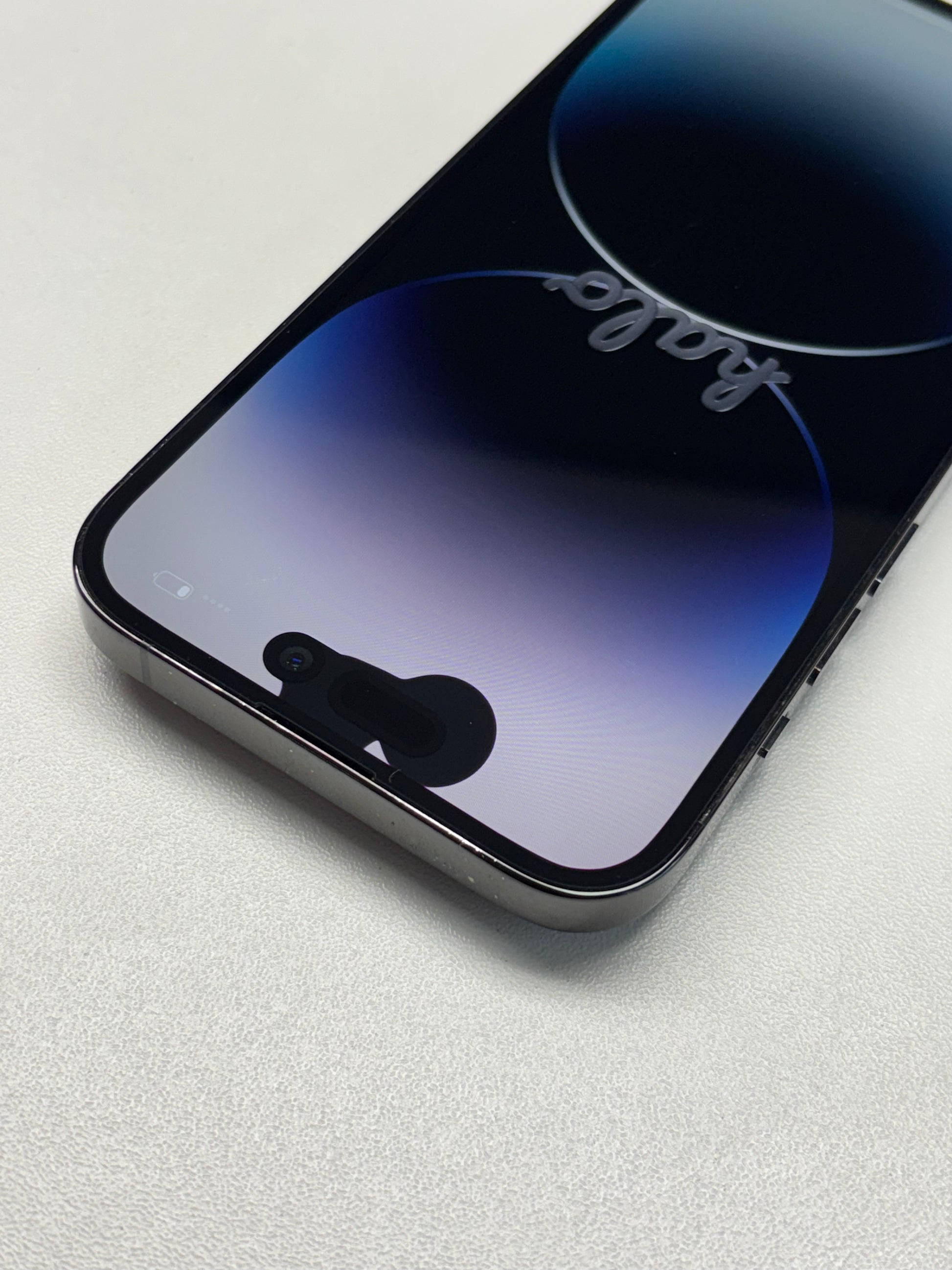 Apple iPhone 14 Pro Apple A16 Bionic (4 nm) 14 Pro Space Schwarz Schwarz günstig gebraucht kaufen