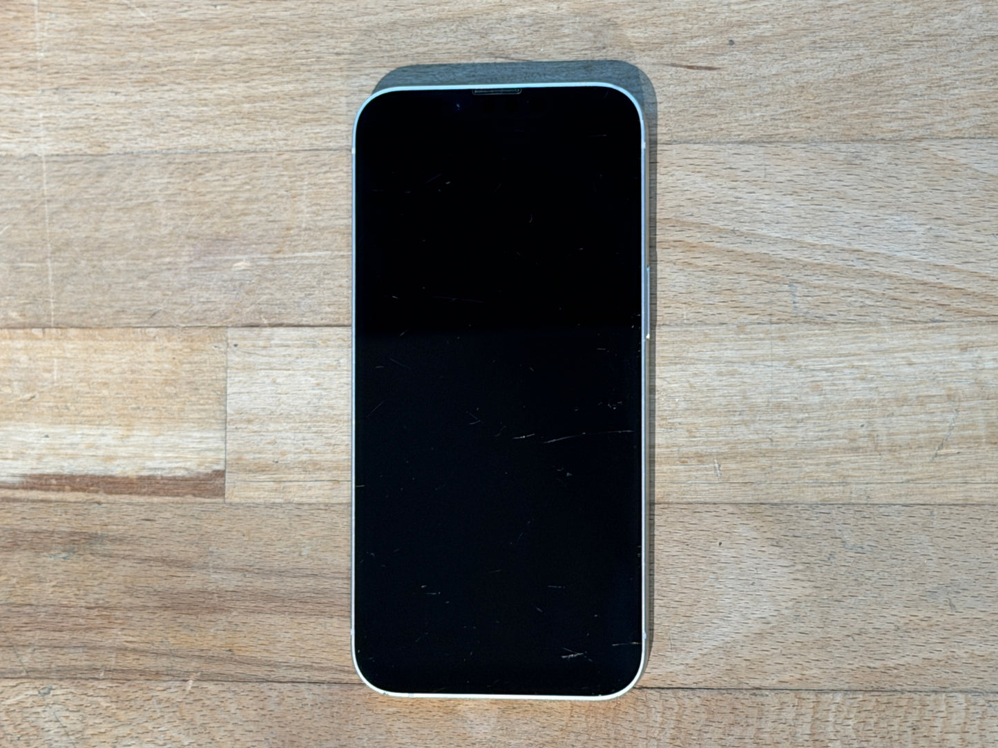 Apple iPhone 14 Apple A15 Bionic (5 nm) 14 Polarstern Weiss günstig gebraucht kaufen