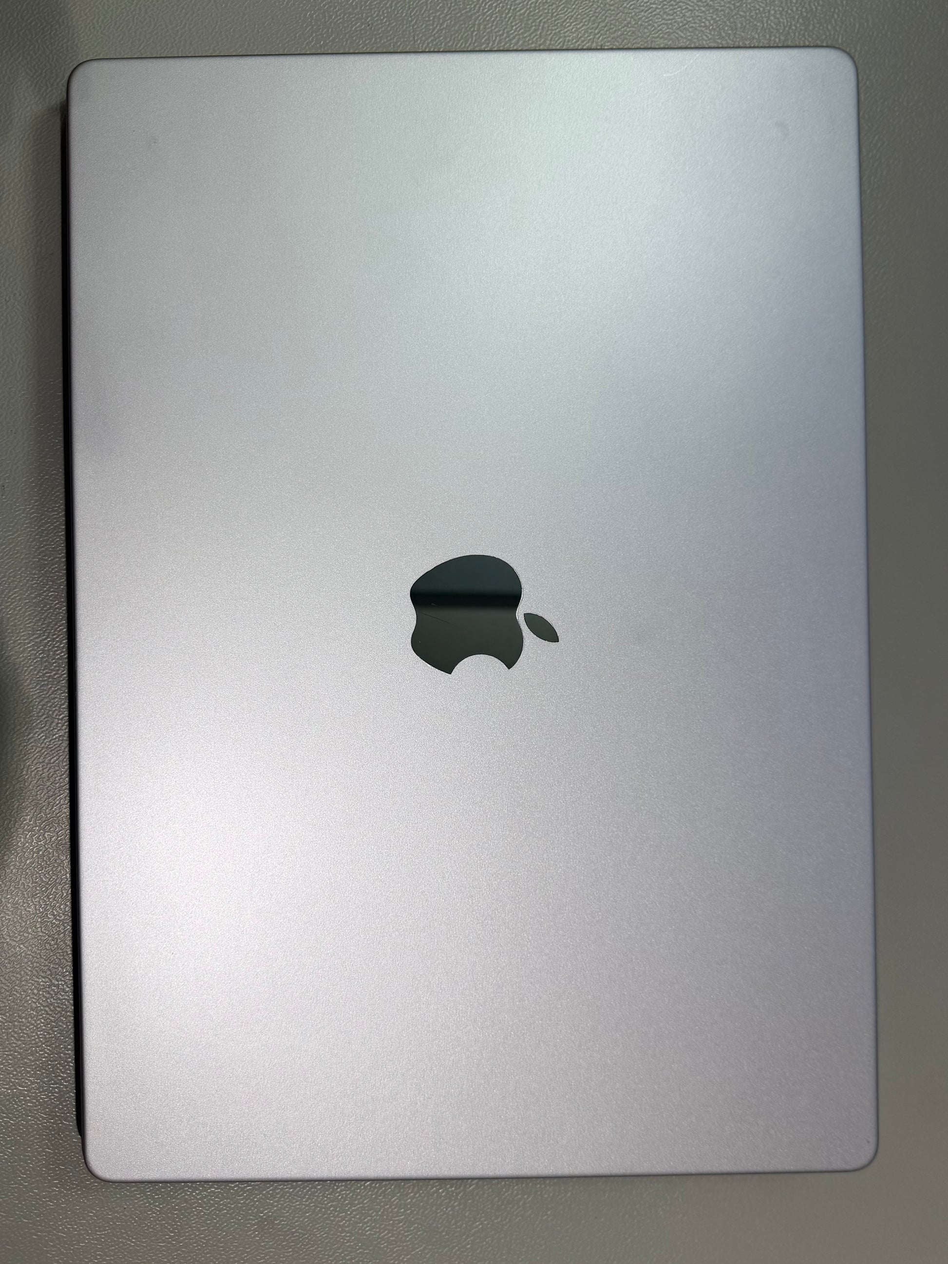 Apple MacBook Pro 16 Space Grau günstig gebraucht kaufen