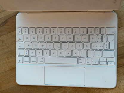 Apple Magic Keyboard, CH Layout Deutsch/Französisch (Schweiz) günstig gebraucht kaufen