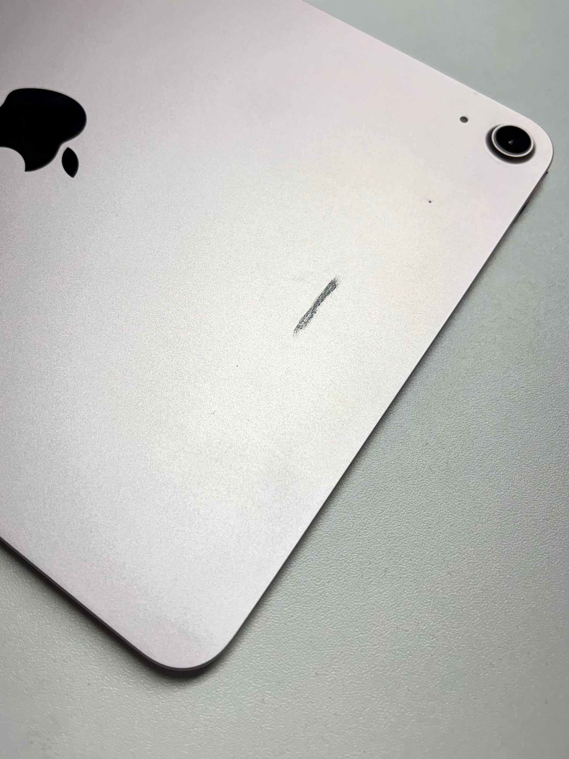 Apple iPad Air 5. Gen (2022) Rosé günstig gebraucht kaufen