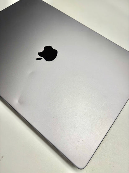 Apple MacBook Pro 16 Space Grau günstig gebraucht kaufen