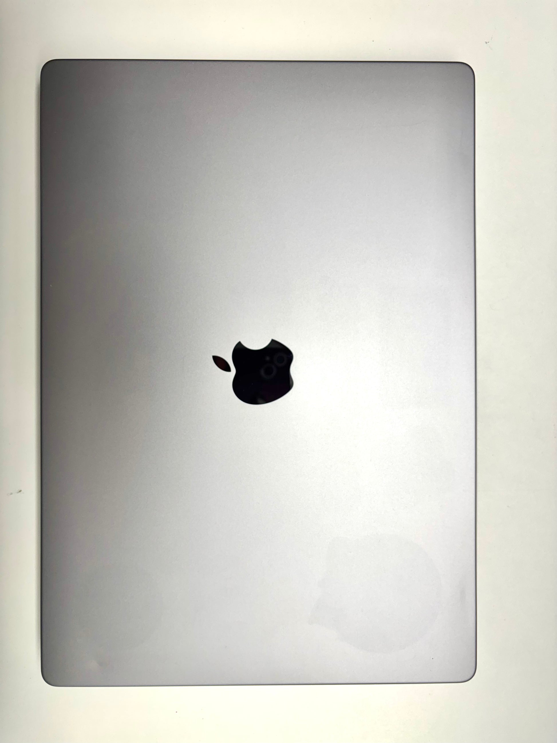 Apple MacBook Pro 16 Space Grau günstig gebraucht kaufen