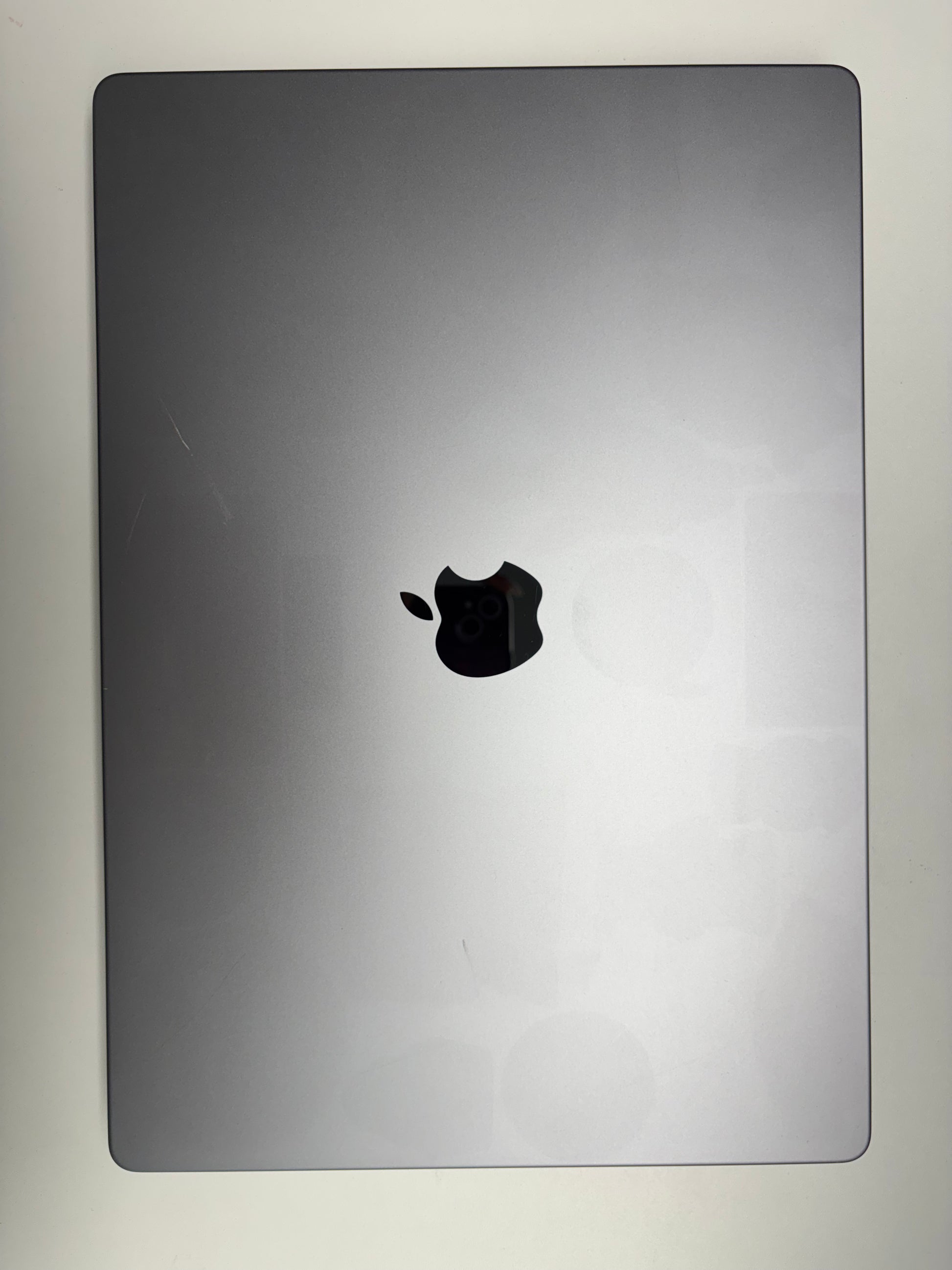 Apple MacBook Pro 16 Space Grau günstig gebraucht kaufen