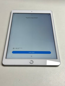 Apple iPad 7th gen (2019) Silber günstig gebraucht kaufen